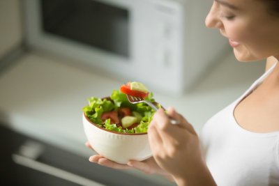 8 manieren om op een gezonde manier gewicht te verlizen
